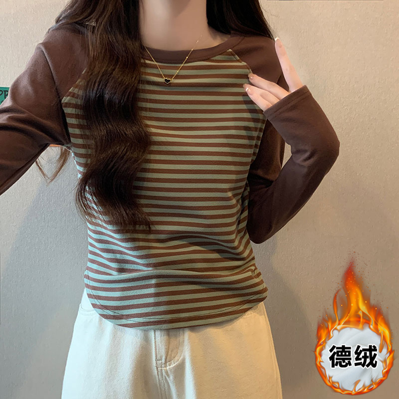 實拍美式復古條紋打底衫女秋冬季德絨長袖t恤不規則短款上衣