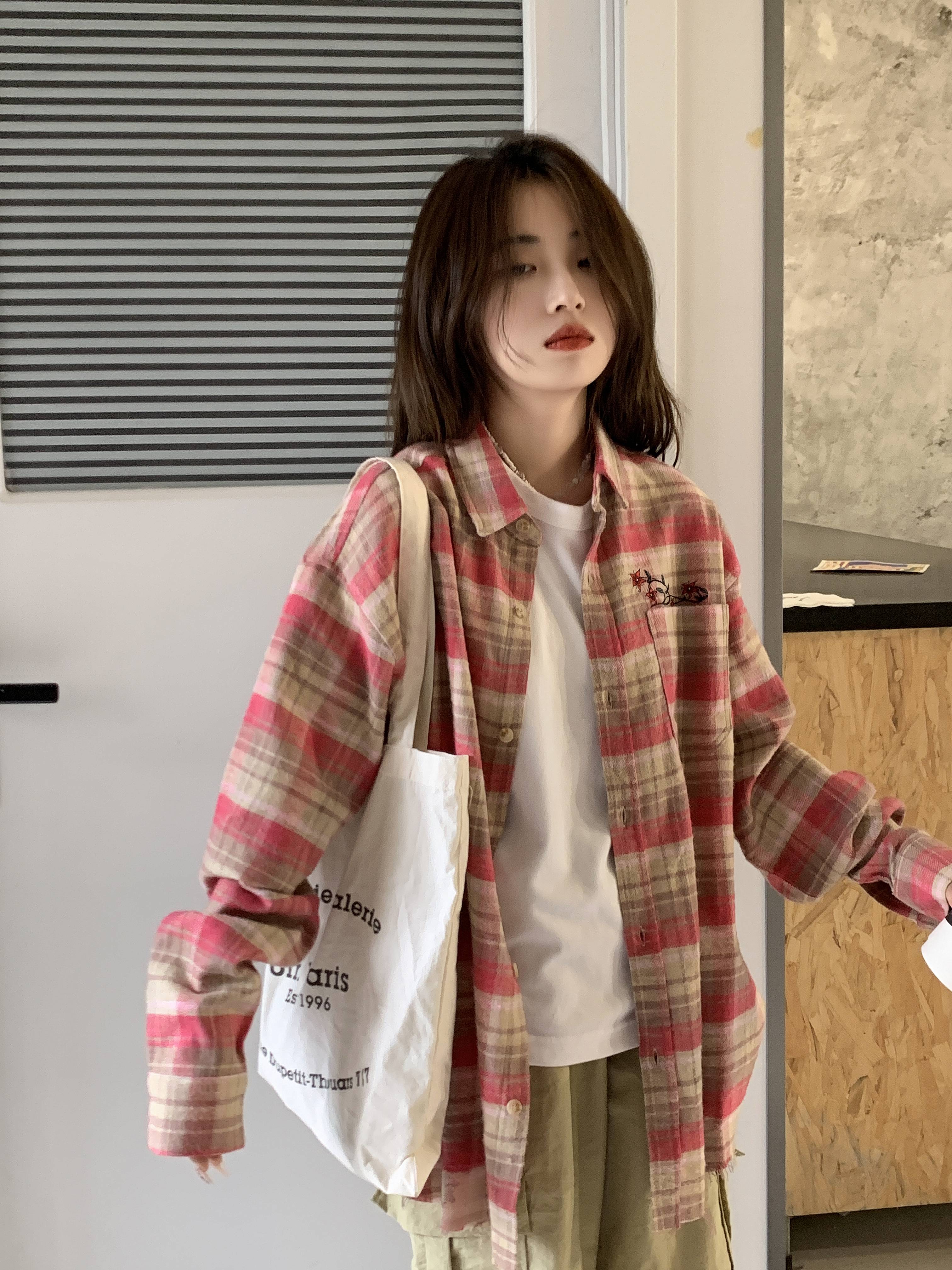 Real shot American retro pink plaid shirt for women autumn new versatile casual long-sleeved shirt and jacket trendy