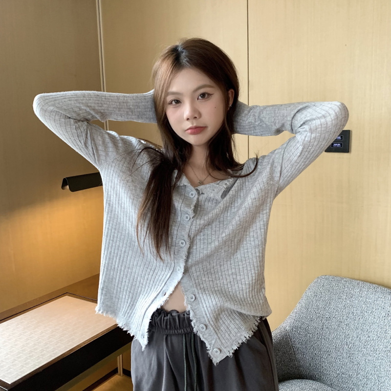 灰色薄款針織開衫外套女早秋新款毛衣設計感短款內搭打底長袖上衣