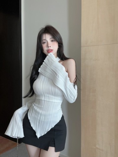 Actual shot ~ Pure desire hottie white off-shoulder autumn and winter new long-sleeved irregular top versatile T-shirt for women