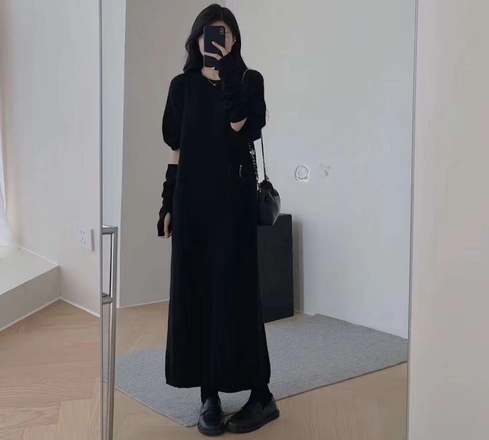Lazy style round neck long sweater dress for women 2023 autumn and winter niche pullover cut-sleeve knee-length knitted long skirt