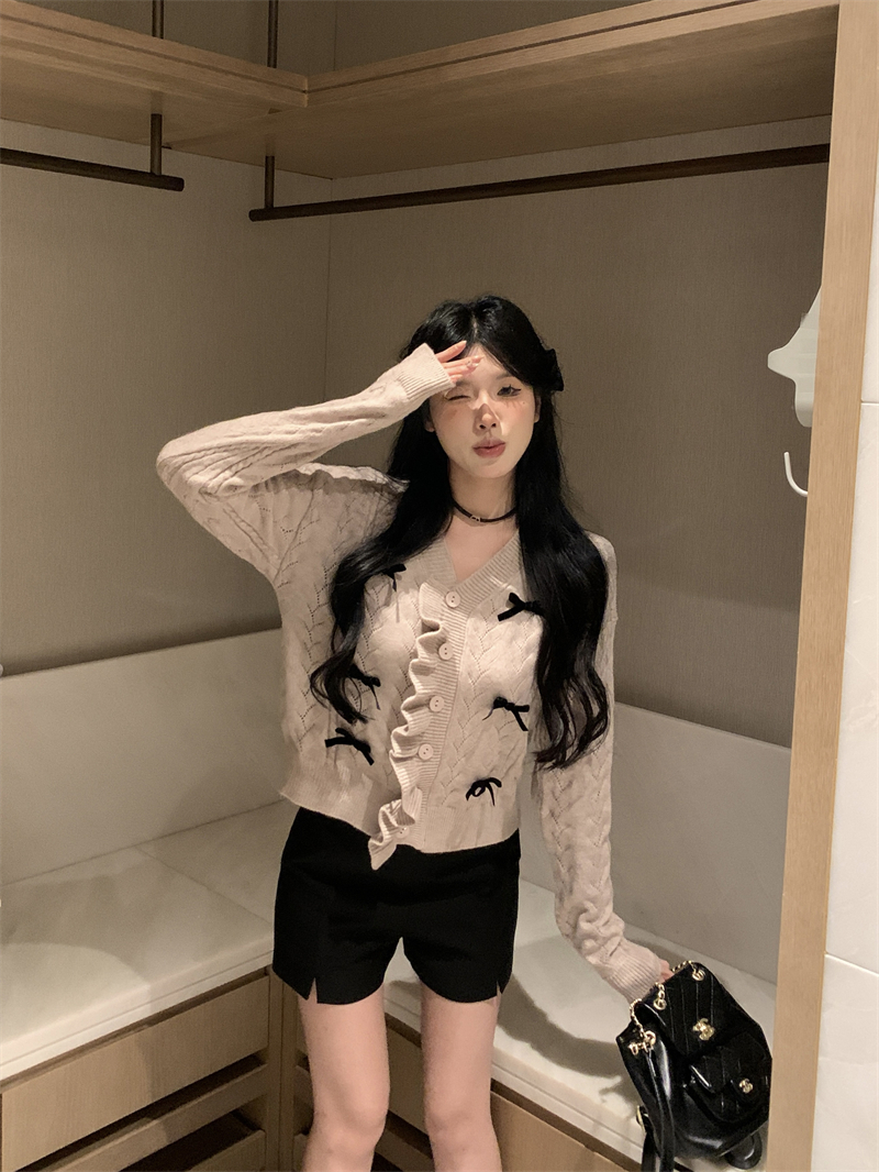 Real shot of oatmeal cocoa gray knitted short top cardigan autumn and winter loose bow sweater jacket