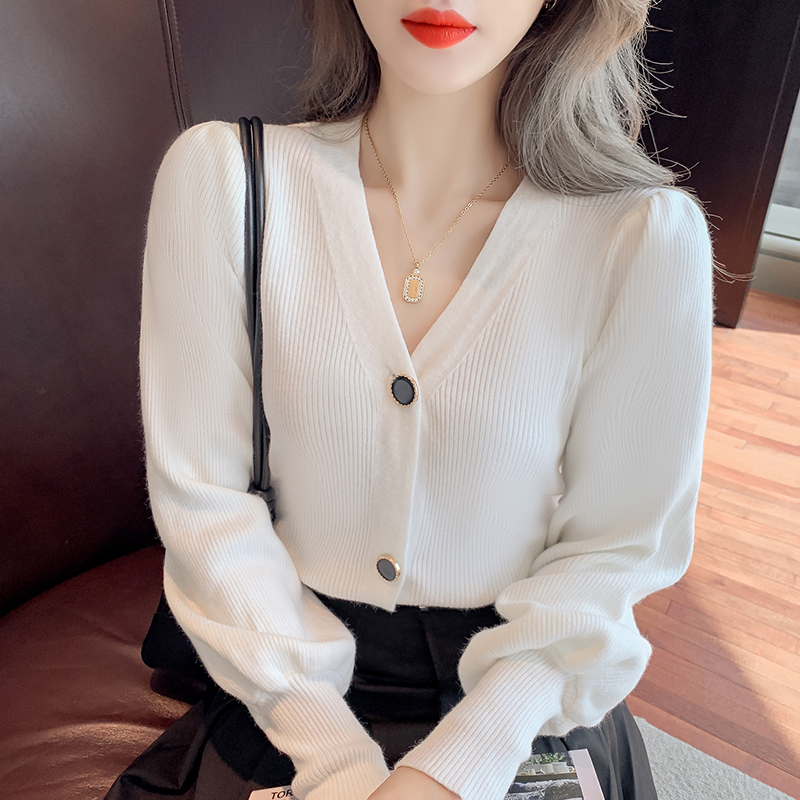 Actual shot of 2023 autumn and winter new Korean style slim puff sleeve V-neck base cardigan sweater top