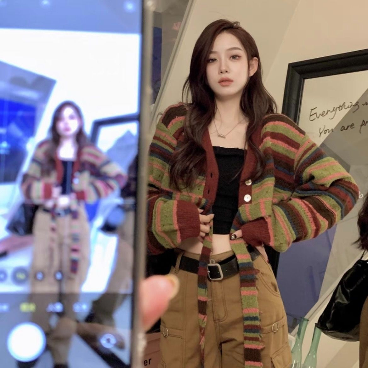2023早秋復古彩虹撞色條紋高腰毛衣短外套女露腰辣妹V領針織開衫
