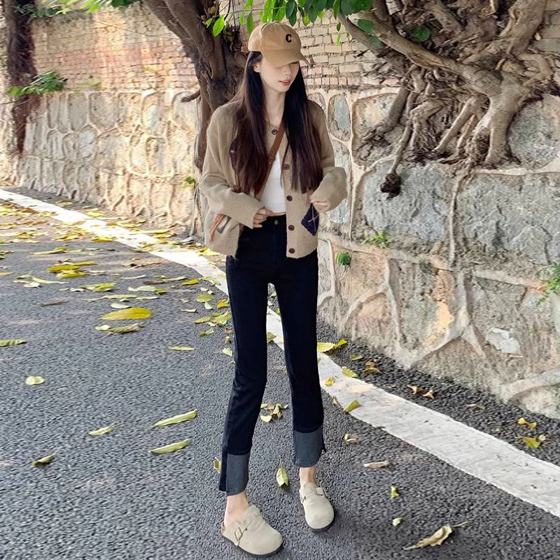 秋季2023新款奶系穿搭搭配一整套高級感時尚茶系早初秋兩件套裝女