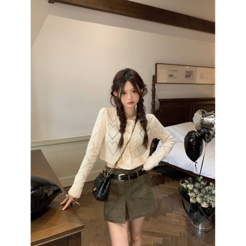 Zhenzhenjia knitted cardigan jacket for women, Korean twist sweater design, soft and waxy top