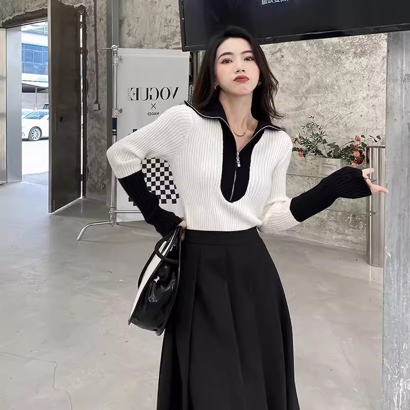 Lapel zipper knitted polo shirt with spliced ​​T-shirt inside for women early autumn design niche chic thin outer top