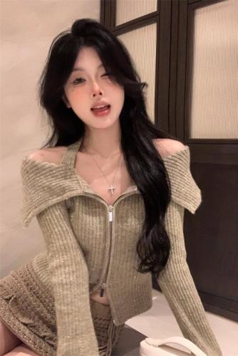 Actual shot of gentle style one-shoulder sweater for women in autumn long-sleeved waist slim fit pure desire double zipper cardigan