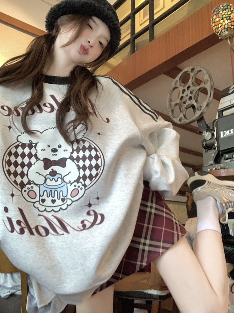 The back collar is non-pilling and equipped with cotton screw thread. Imitation cotton Chinese cotton composite 310g thin sweatshirt for women with round neck printing.