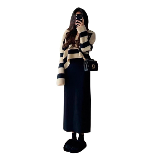 Autumn women's clothing 2023 new style slightly fat, slim, foreign style, age-reducing temperament, fashionable sweater and skirt two-piece suit