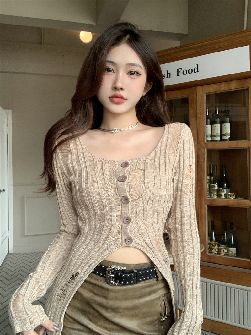 Actual shot of niche Maillard slit square-neck mid-length slim long-sleeved knitted sweater with a sense of design