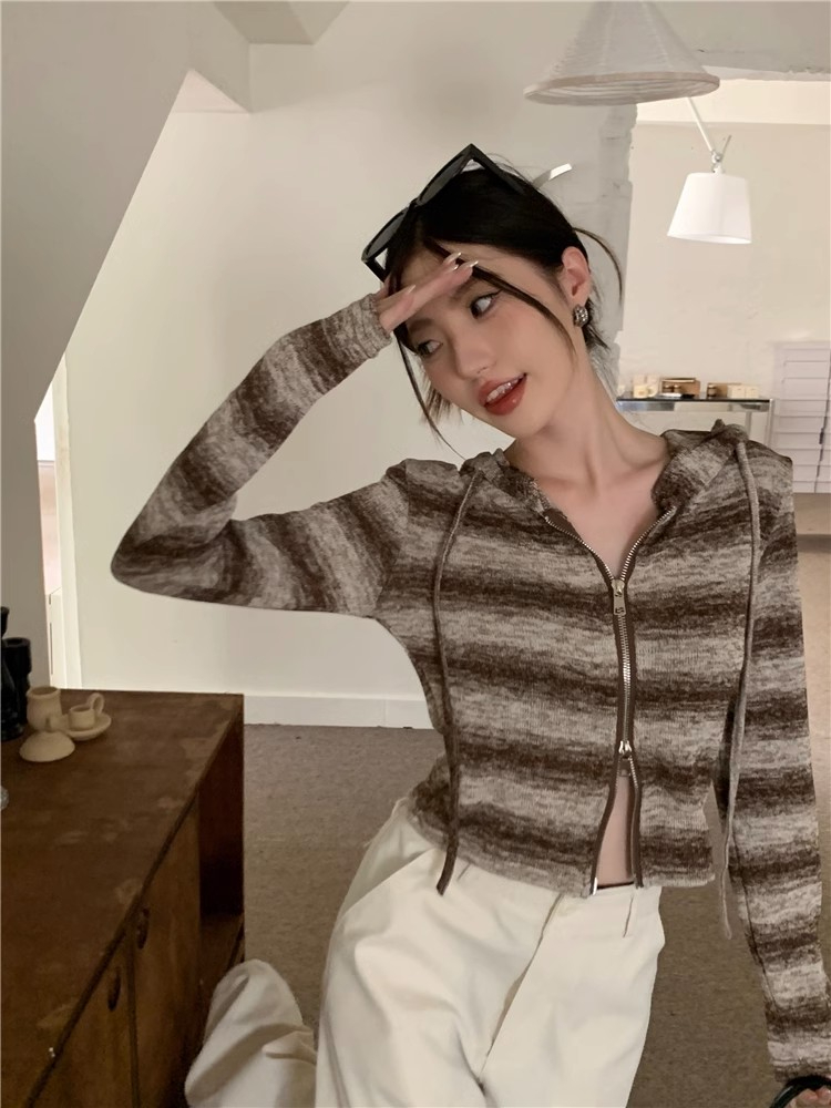 Original high-quality fabric retro hot girl contrast striped hooded sweater women's slim short zipper top