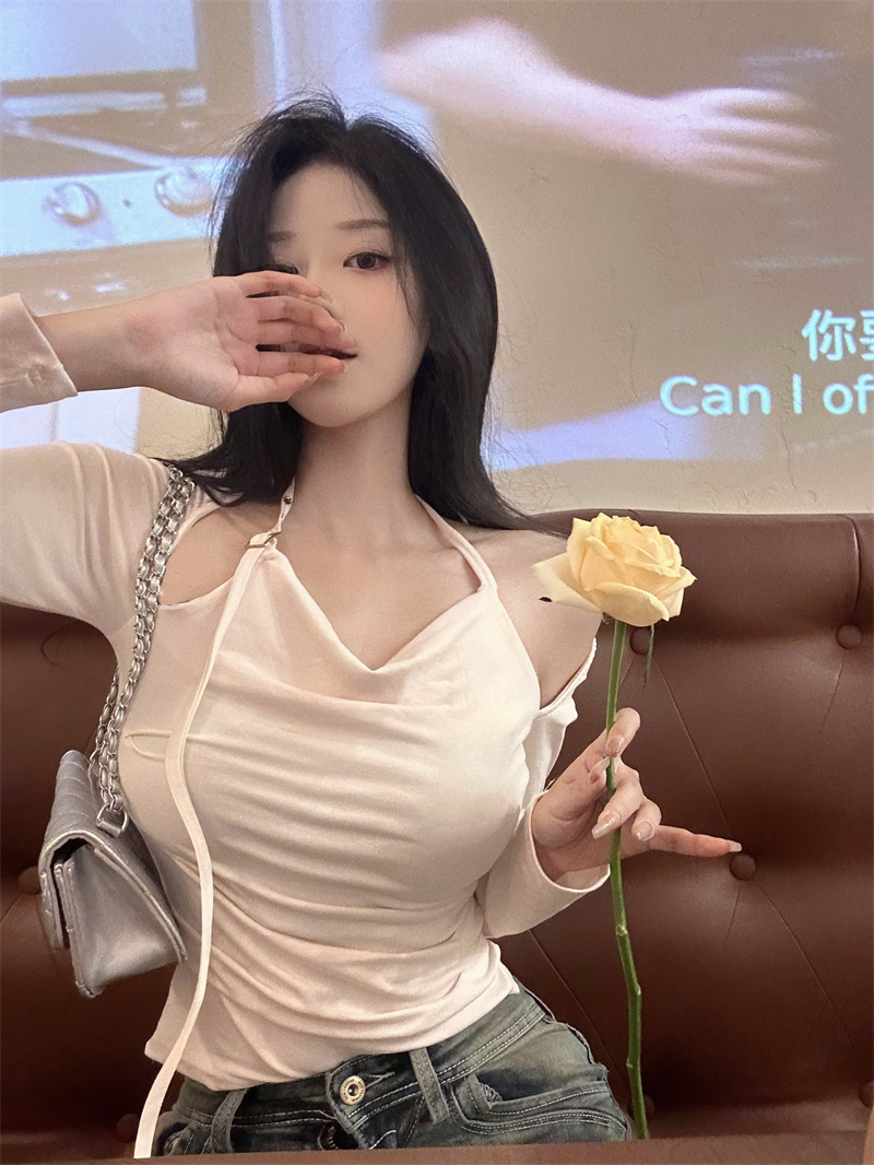 實拍 純欲風辣妹假兩件露肩長袖T恤女秋季設計感短款掛脖上衣