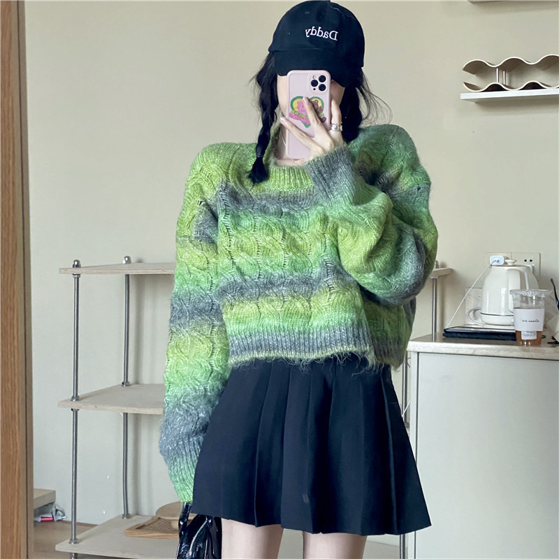 韓版小眾漸變色麻花軟糯毛衣女春季2023新款減齡寬鬆短款針織上衣