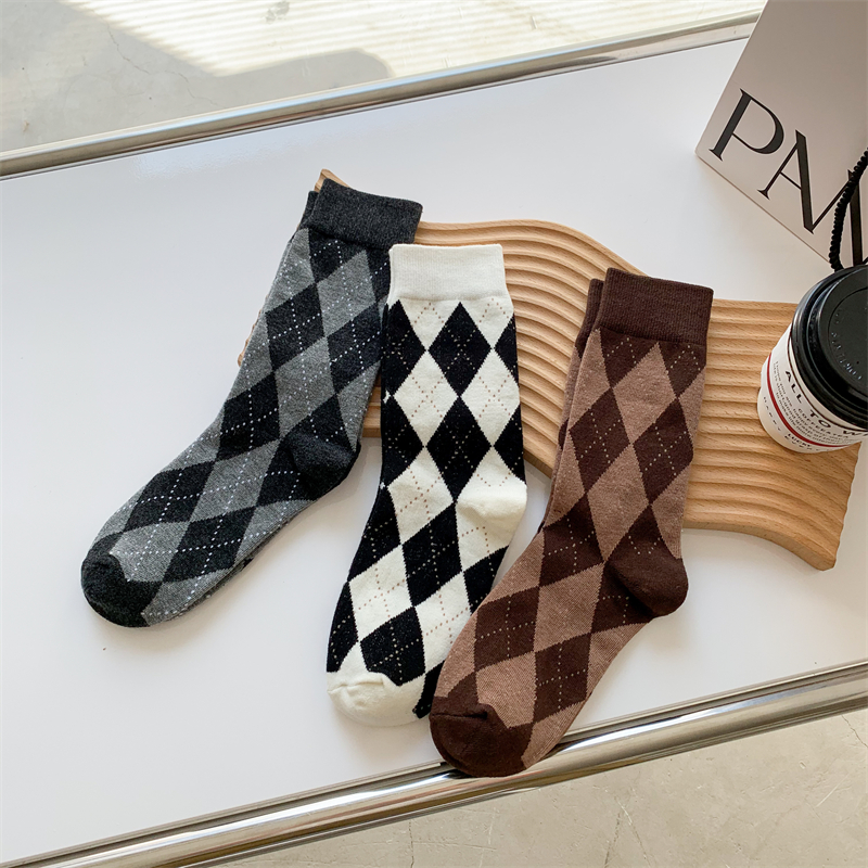 Actual auction price~Three pairs of socks~Socks pure cotton mid-calf socks retro socks plaid college style women’s socks tall cotton socks