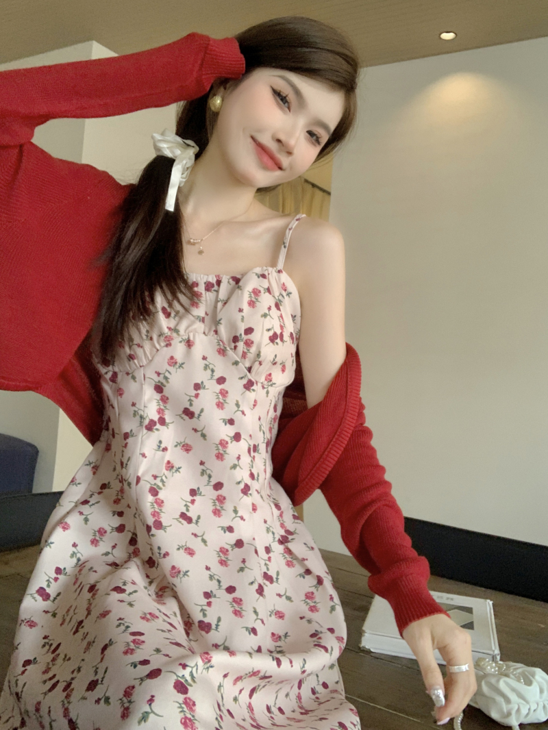 實拍~秋季新款法式甜美碎花吊帶連衣裙+溫柔軟糯針織披肩開衫
