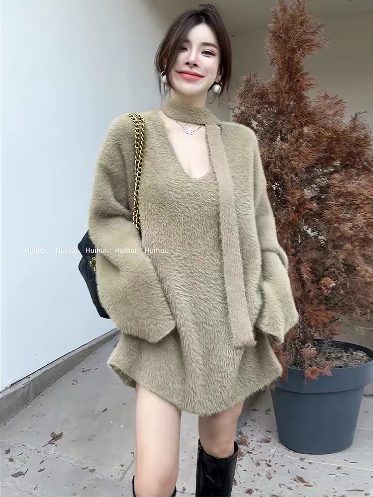 秋冬季韓系時尚V領套頭中長款毛衣女2023新款保暖寬鬆顯瘦針織衫