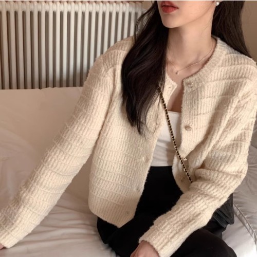 Western-style single-breasted sweater for women autumn and winter bottoming knitted cardigan  new Korean version chic temperament short jacket