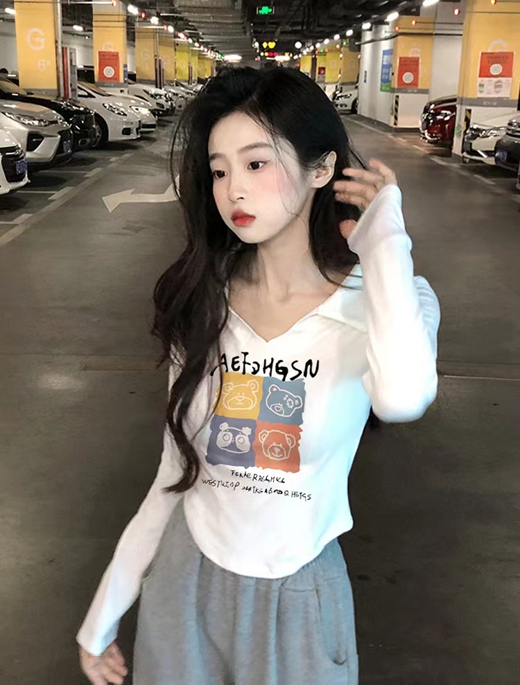 Retro fresh design niche irregular long-sleeved knitted women's autumn sweet and spicy slimming short hot girl top