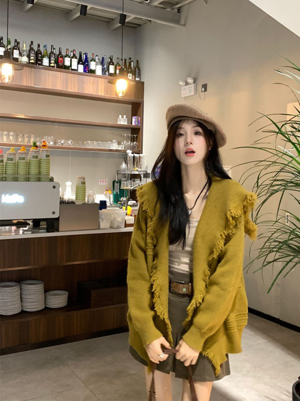 實拍 元氣少女韓chic氣質簡約流蘇鹹菜綠翻領毛衣