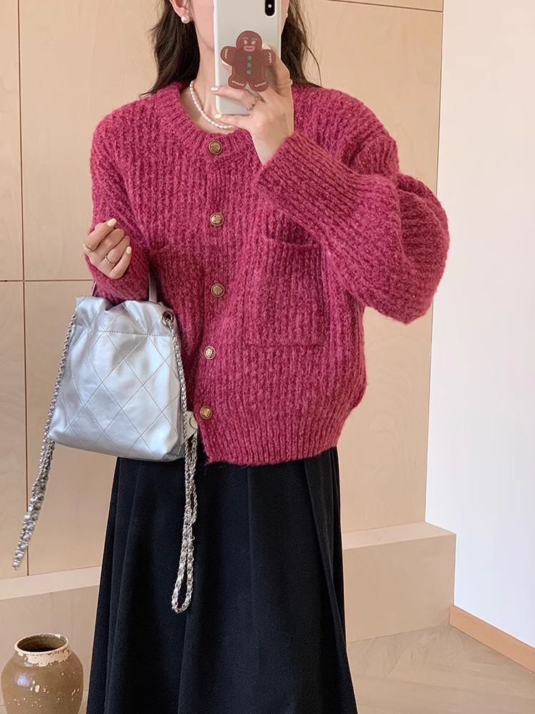高級感火龍果色針織開衫女秋冬新款復古小香風毛衣外套短款上衣厚