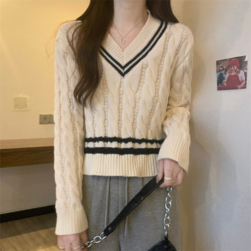 Photographed Fall/Winter New American College Style V-Neck Crochet Short-Sleeve Knit Top for Women