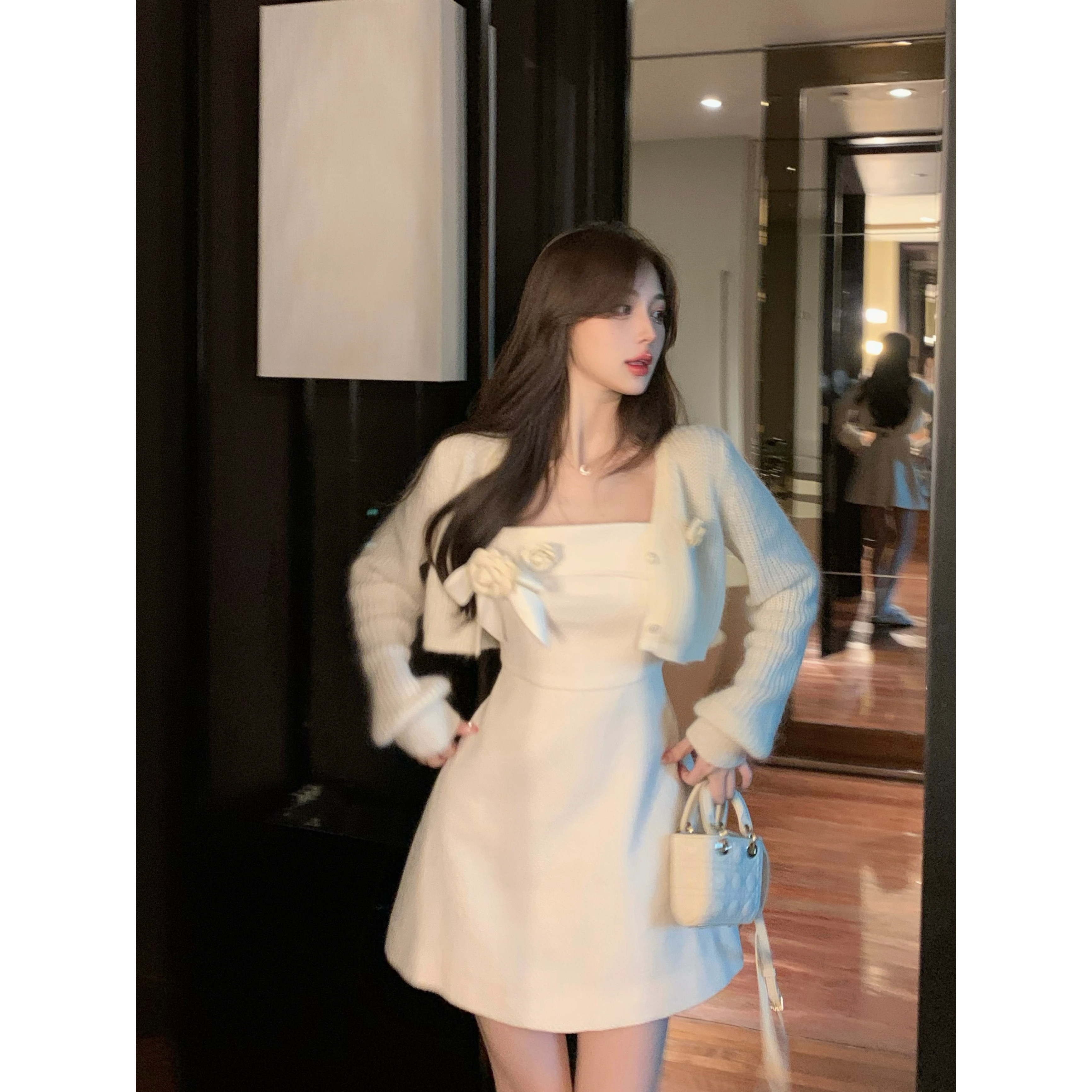 Real shot of pure lusty breast style outfit: soft and waxy knitted jacket + small fragrant tweed suspender skirt + handmade brooch flower