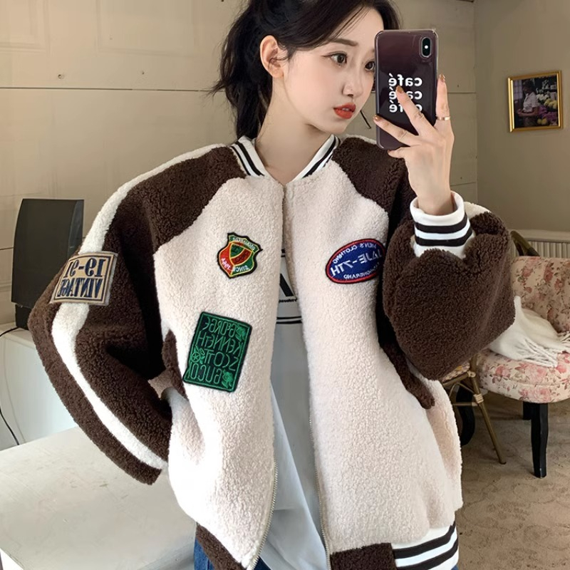 撞色拼接羊羔毛棒球服外套女秋冬百搭寬鬆加厚搖粒絨上衣服潮