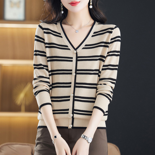 Striped knitted bottoming shirt spring and autumn long-sleeved thin V-neck top autumn  new women's early autumn sweater