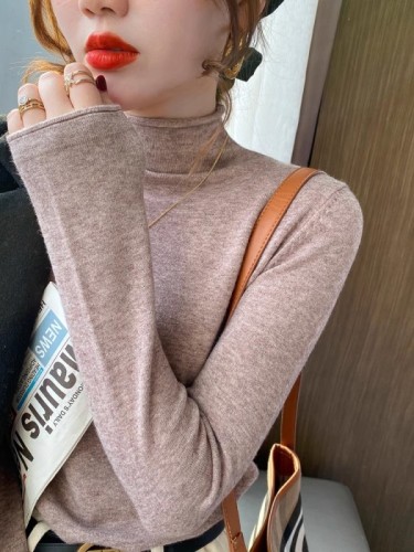 Half turtleneck bottoming shirt for women  new autumn and winter knitted sweater with black early autumn top and spring and autumn sweater style