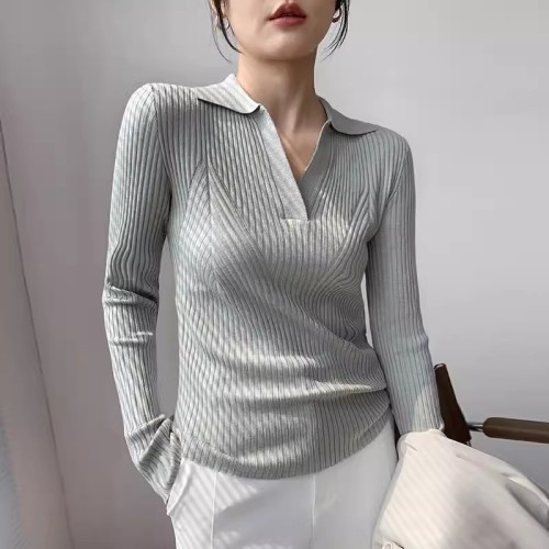 V-neck cardigan women's bottoming shirt women's spring and autumn  new white polo sweater women's low-neck top