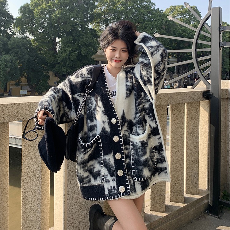 Large size tie-dyed sweater cardigan coat for women 2023 spring and autumn thickened retro lazy style v-neck loose knitted top