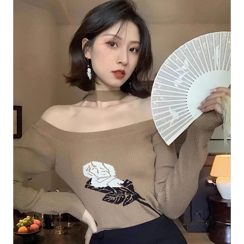 美式復古羊毛針織衫女秋季設計感小眾印花修身顯瘦露肩氣質上衣