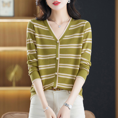 Striped knitted bottoming shirt spring and autumn long-sleeved thin V-neck top autumn  new women's early autumn sweater