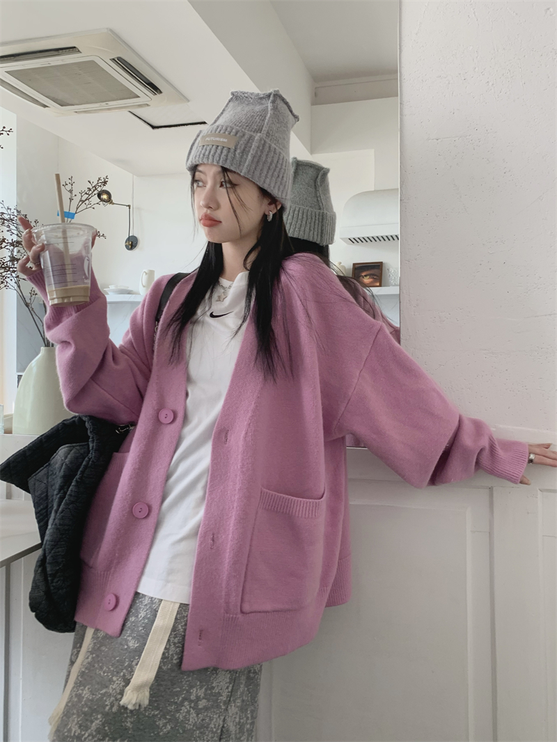 Real shot of pink sweater jacket for women in autumn new style lazy style heavy knitted cardigan top