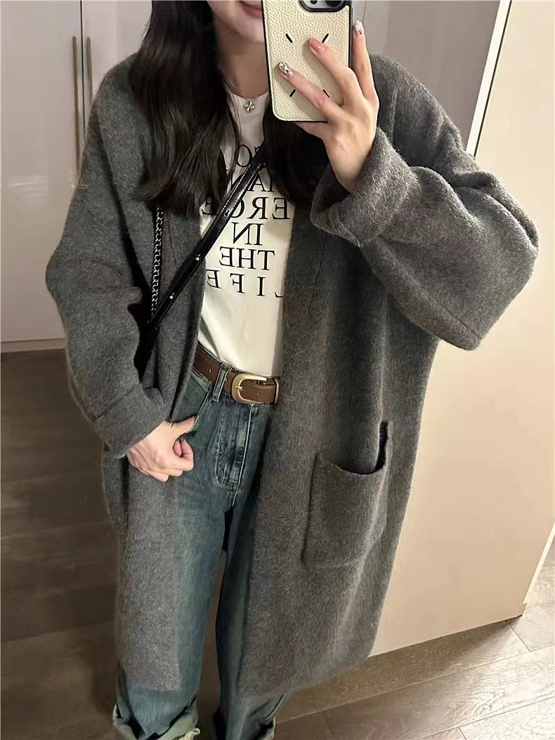 Lazy style thickened knitted sweater cardigan jacket for women 2023 autumn Korean style fashion soft waxy loose slimming cardigan