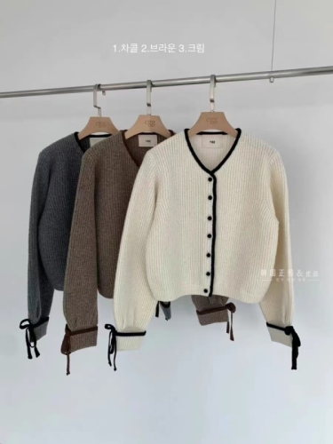 2023 Autumn New Style_Korea Dongdaemun design niche sweet age-reducing bow-knot patchwork sweater jacket