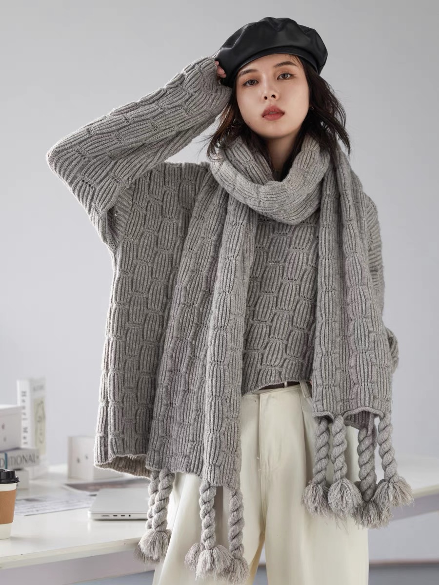 9.27新品81折起秋季新款圓領不規則針織毛衣女軟糯上衣送圍巾