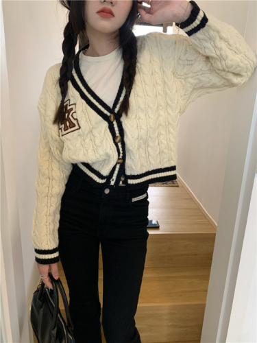 Matsumoto bereavement college style knitted cardigan women's short  early autumn new style lazy loose retro sweater jacket