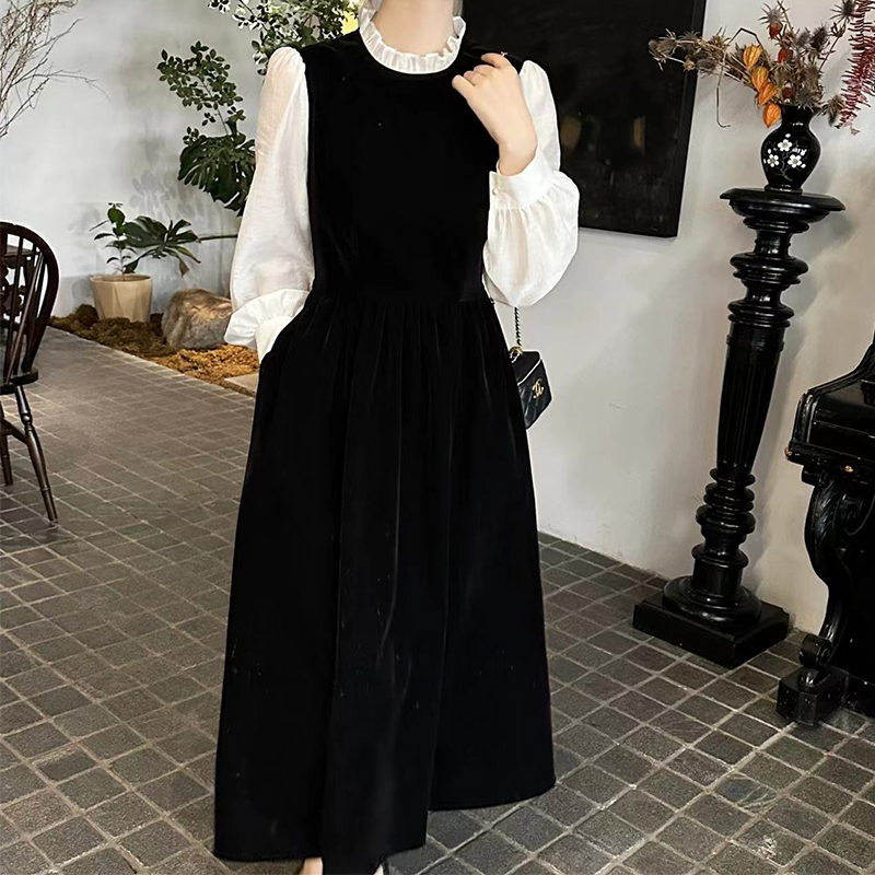 Hepburn style French long-sleeved dress for women 2023 new early autumn small high-end black long dress