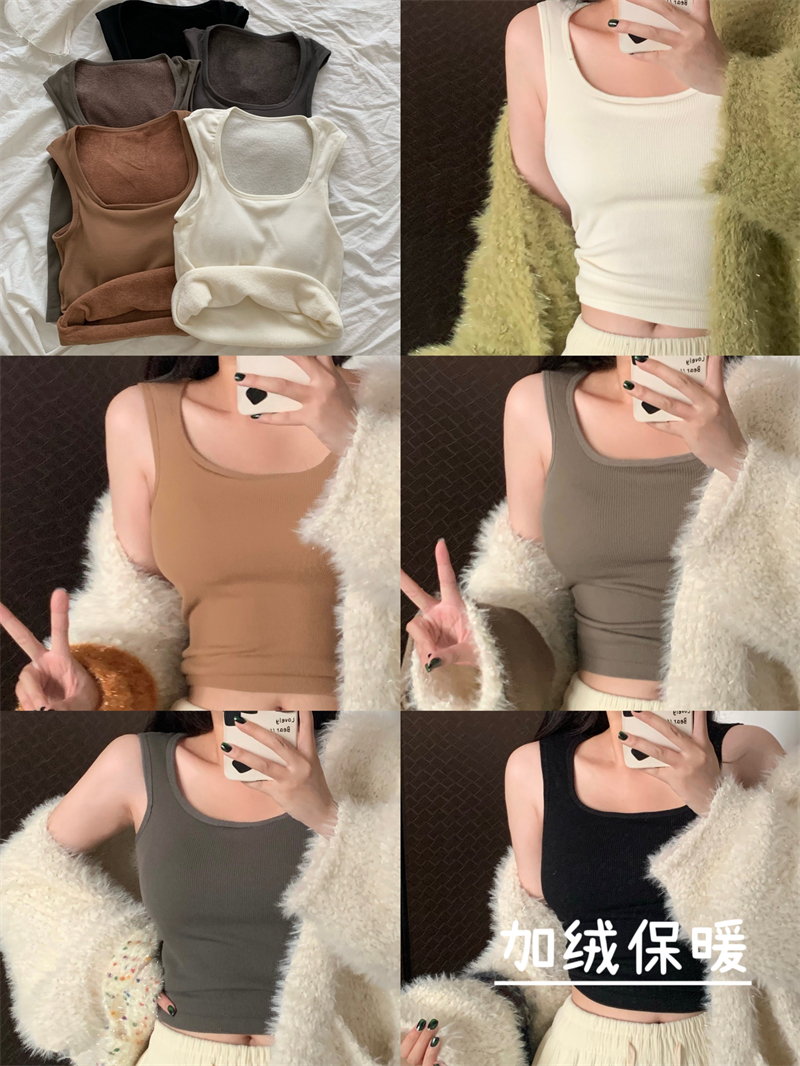 Actual shot of autumn and winter thickened warm U-neck vest with breast pads and bra-free slimming short top