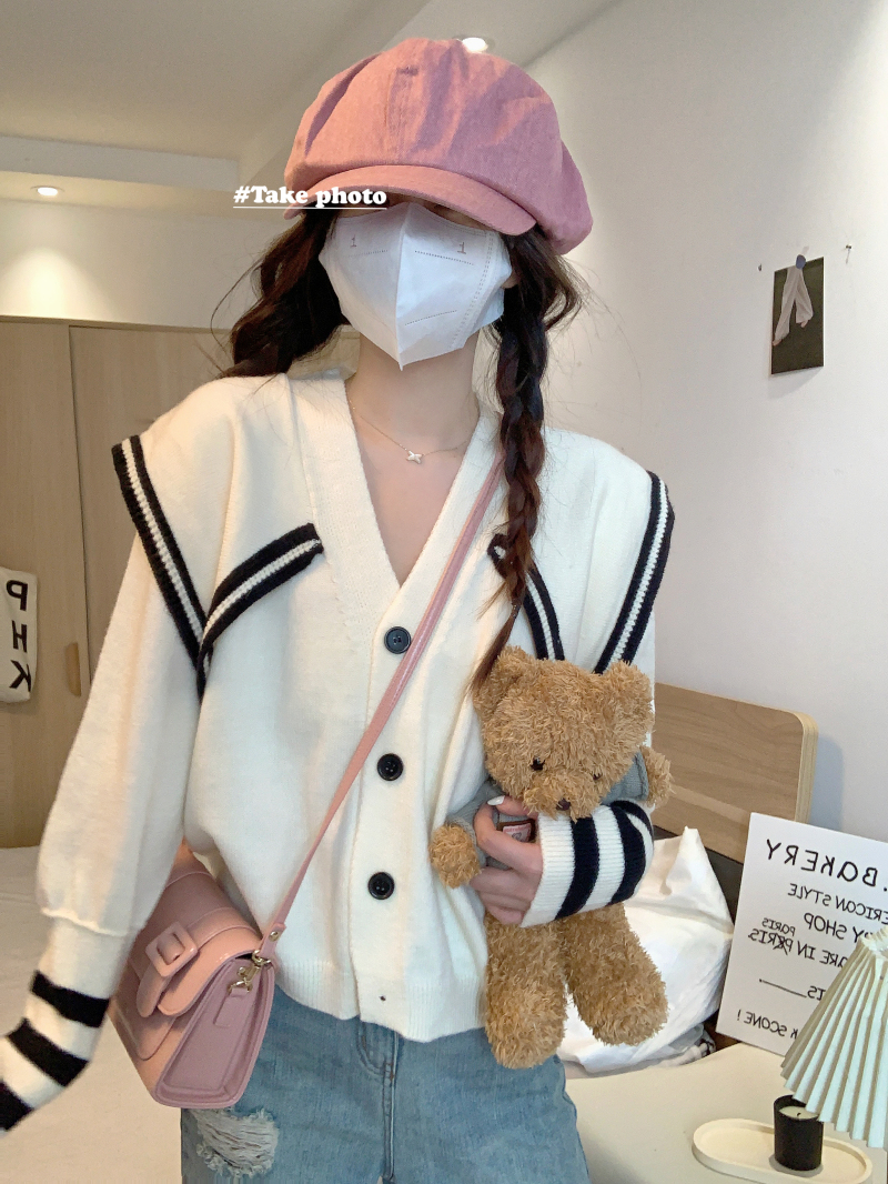 Actual shot of design niche lazy style sweater jacket autumn and winter fashion contrast color doll collar knitted cardigan