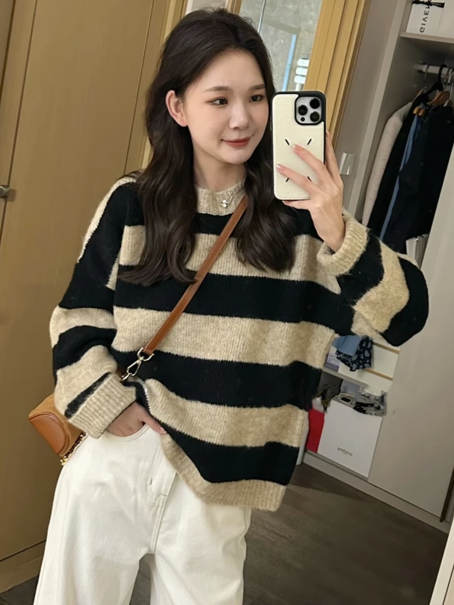 Striped round neck pullover long-sleeved sweater for women autumn and winter 2023 new Korean style fashion casual versatile loose sweater