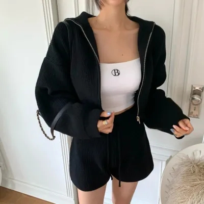 韓國chic秋冬連帽長袖開衫加厚毛衣外套女+直筒抽繩短褲套裝
