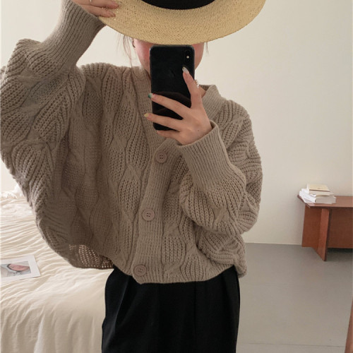 Retro Japanese style lazy style sweater for women 2023 new design loose knitted cardigan jacket for small people