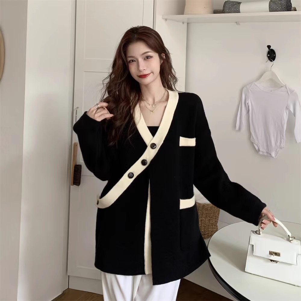 vivi friday slightly fat contrast color lazy style niche sweater raccoon velvet diagonal button V-neck slim sweater jacket