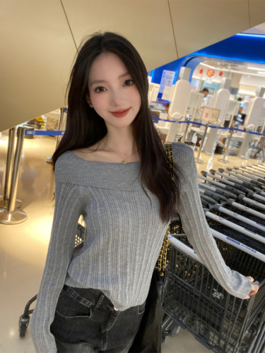 One-line collar sweater for women 2023 new design niche inner wear long-sleeved bottoming shirt autumn and winter high-end sweater