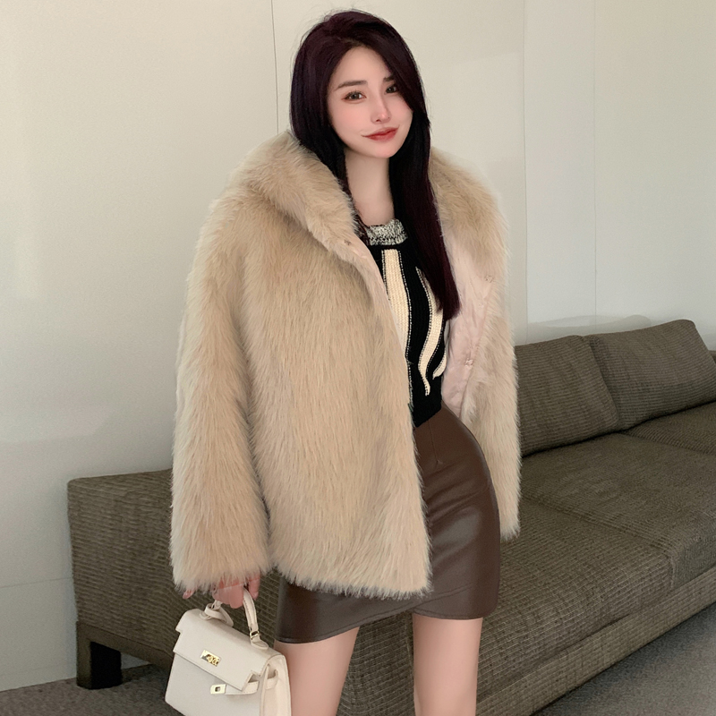 Actual shot 2023 new young internet celebrity imitation fox fur coat women's hooded mid-length winter thickened coat