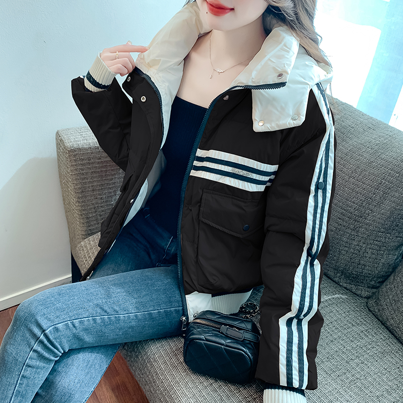 90 down real down jacket women's short hooded 2023 winter new fashion contrasting color duck down casual jacket for small people
