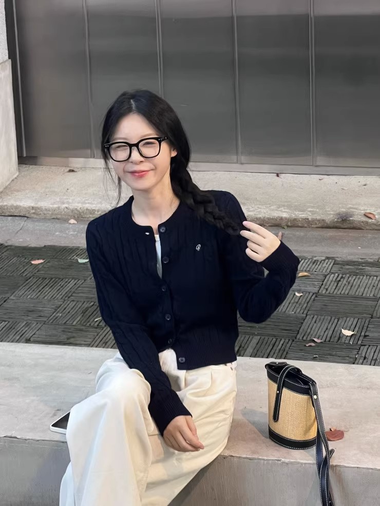 kumikumi小個子設計感麻花長袖針織衫女早秋修身顯瘦開衫外套上衣